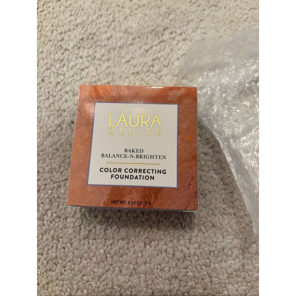 NEW IN BOX Laura Geller Baked Balance-n-Brighten Color Correcting Foundation Fai